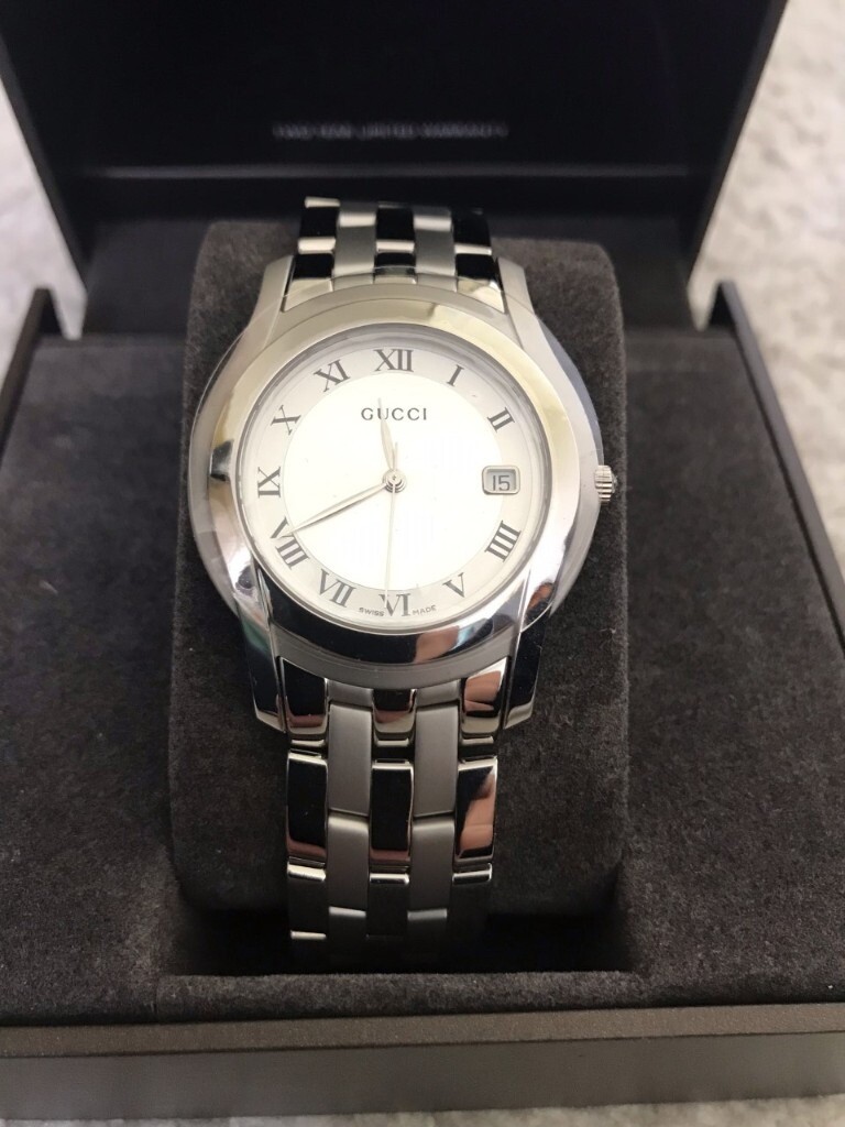 Gucci 5500M Round Face Watch Stainless Steel Men